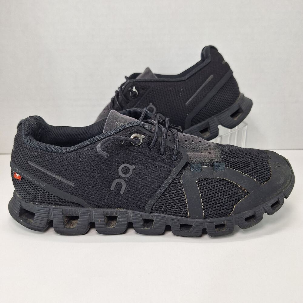 On Cloud 5 Womens Size 6 All Black Athletic Running Shoes Sneakers